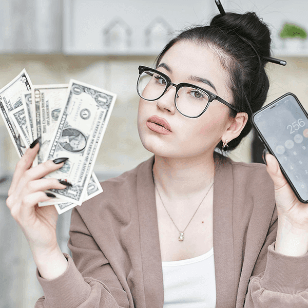 Bridge loan contract and keys on a desk
